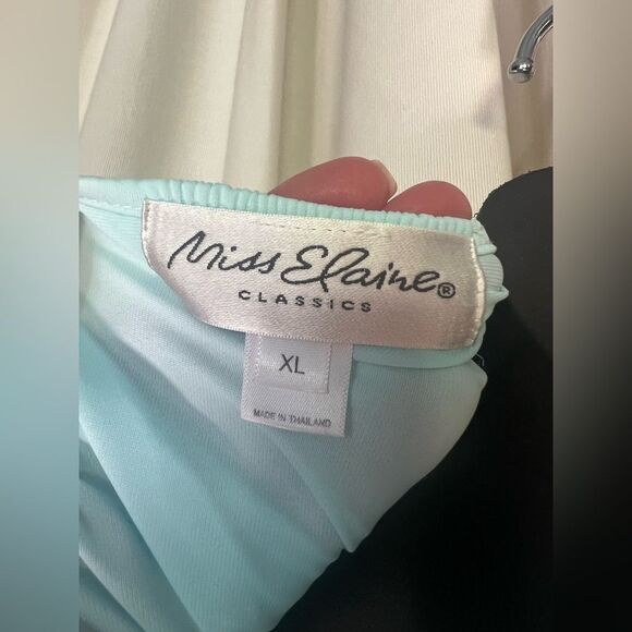 Miss Elaine Baby Blue Embroidered Nightgown ๐ EUC ๐ soft and flowy ๐ size XL - Picture 6 of 6